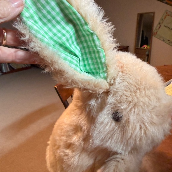 Vintage Ms. Nora stuffed Bunny puppet - Picture 6 of 9